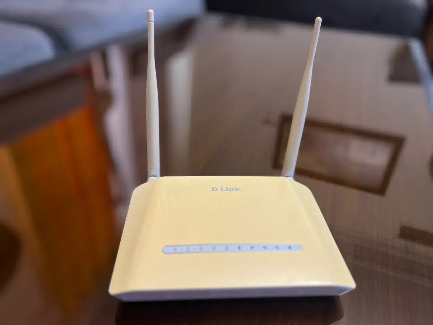 مودم روتر +ADSL2 و سوییچ پورت رومیزی|مودم و تجهیزات شبکه|تهران, جیحون|دیوار