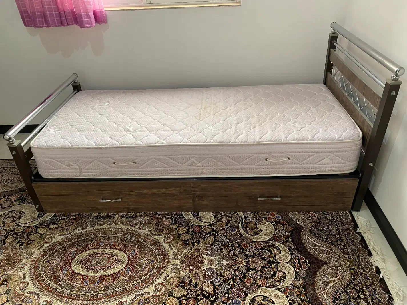 تخت خواب تک نفره|تخت و سرویس خواب|بابل, |دیوار