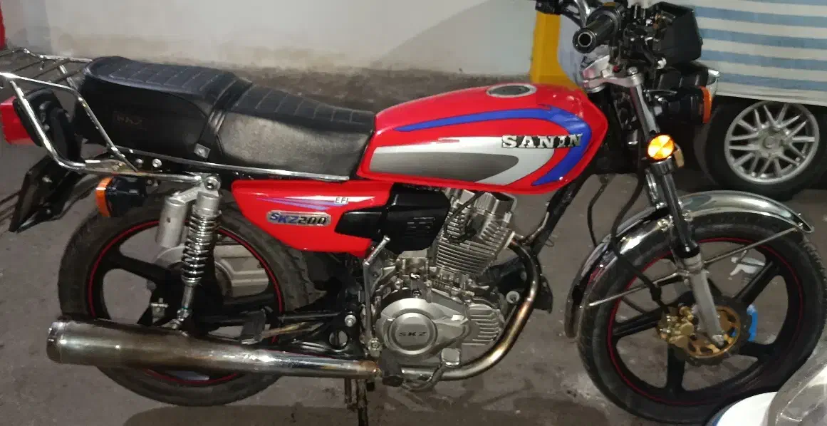 سنین 1402|موتورسیکلت|تبریز, |دیوار