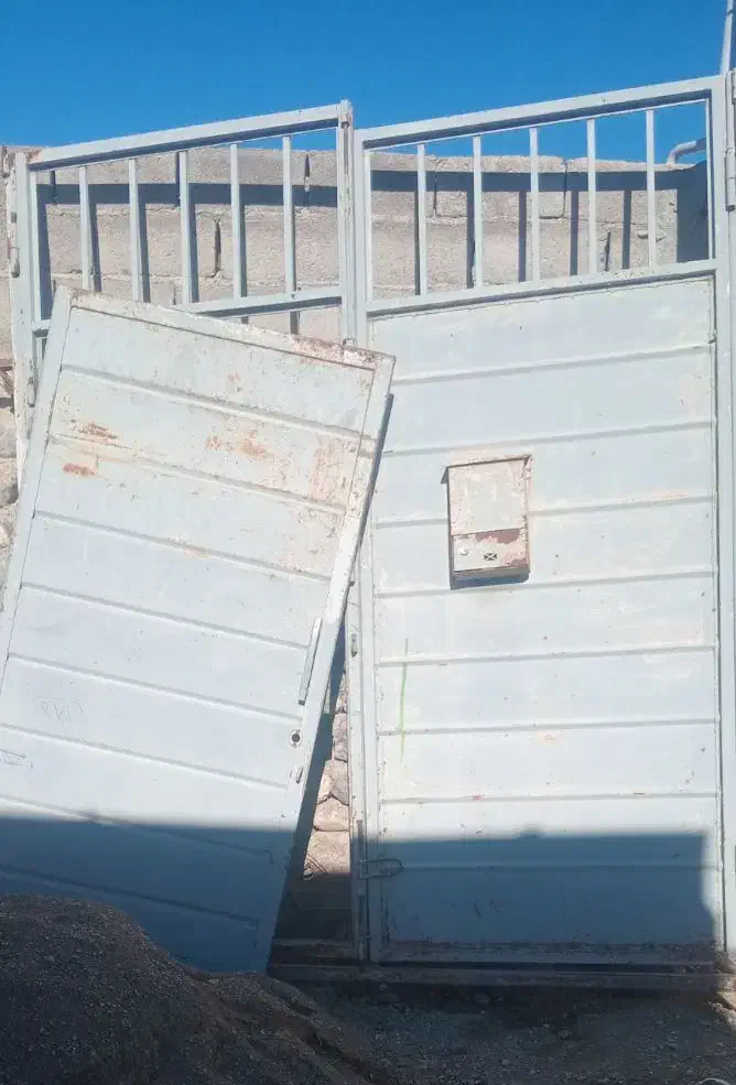 درب حیاط|مصالح و تجهیزات ساختمان|زنجانرود, |دیوار