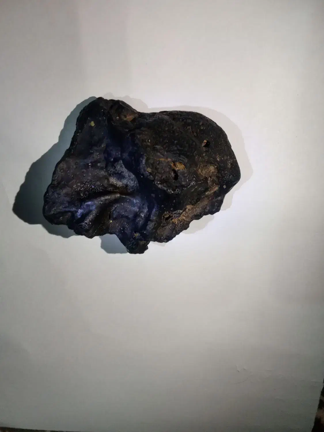 سنگی قدرتمند نیرومند نادر خاصت خصوصیات متفاوت|جواهرات|یزد, |دیوار