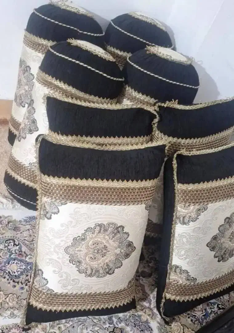 8 تا بالشت تمیز|رختخواب، بالش، پتو|یاسوج, |دیوار