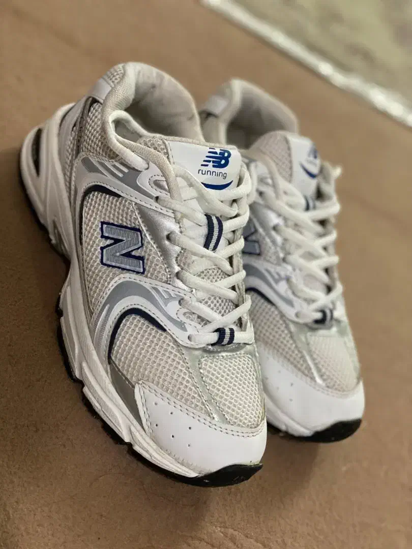 کفش نیو بالانس ۵۲۰ از فروشگاه مدیسکو|کیف، کفش، کمربند|کرمانشاه, |دیوار