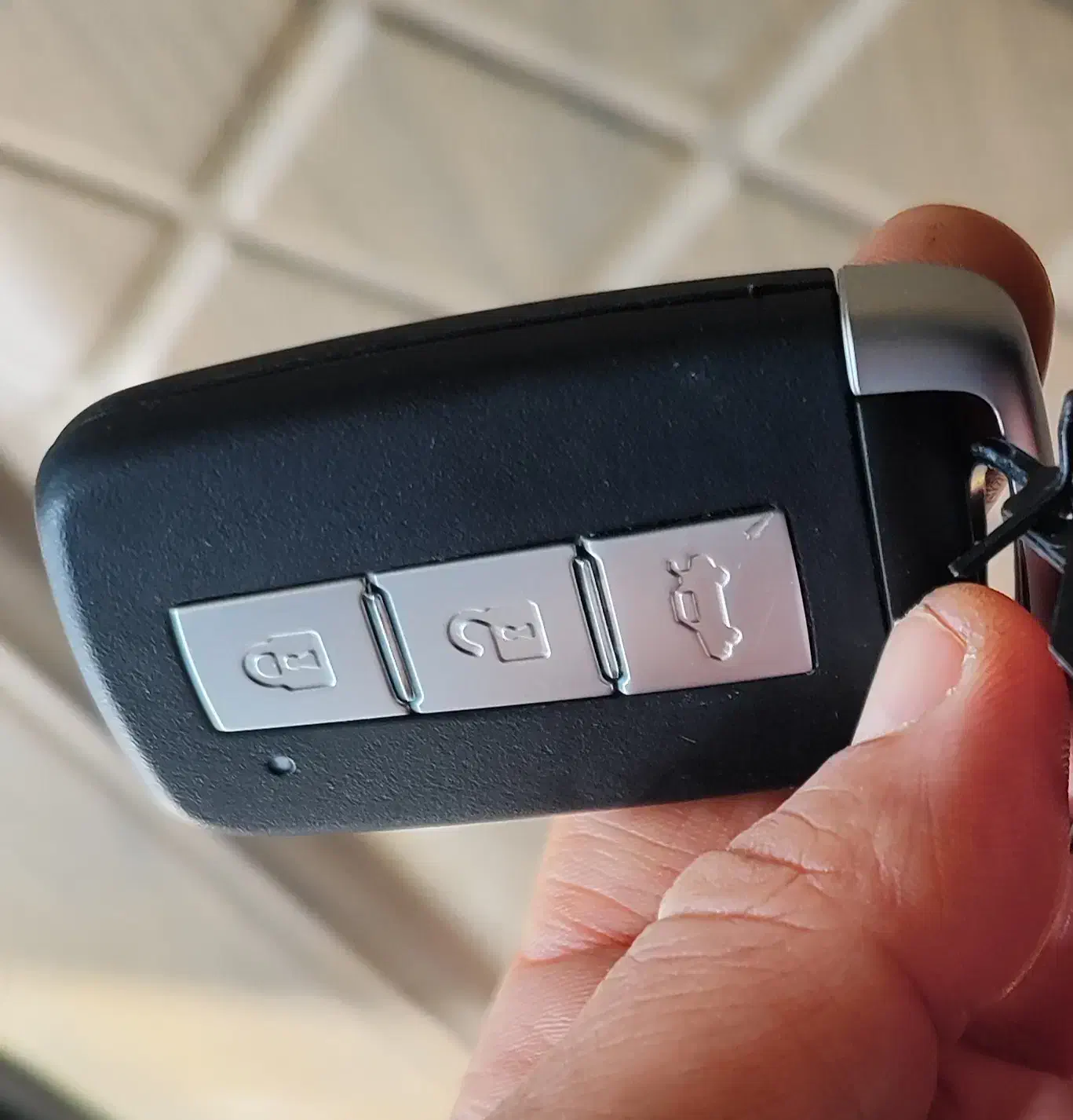 گم شده ها|اشیا|بندر کنگان, |دیوار