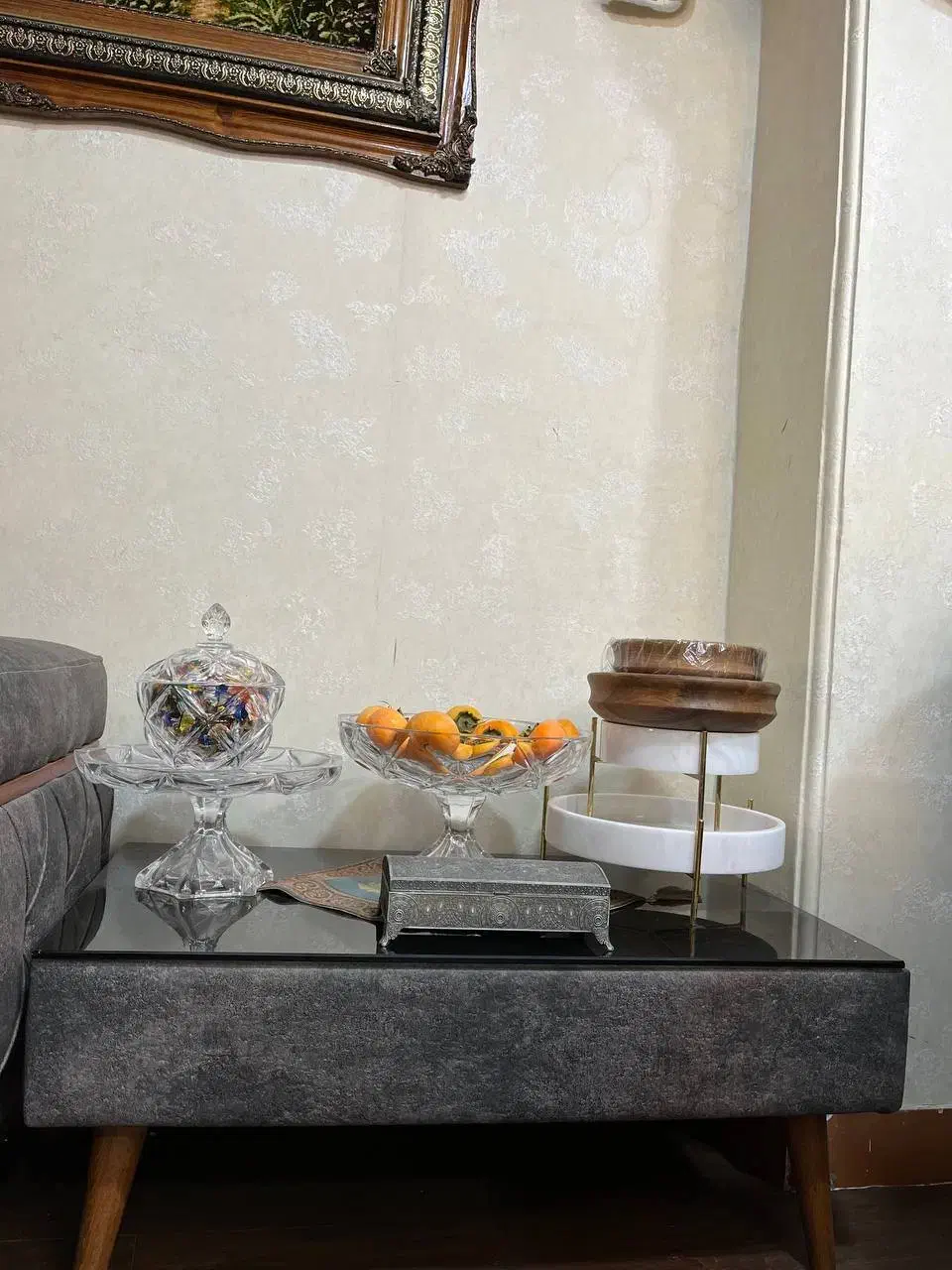 مبل دو نفره با میز|مبلمان خانگی و میز عسلی|رشت, رشتیان|دیوار
