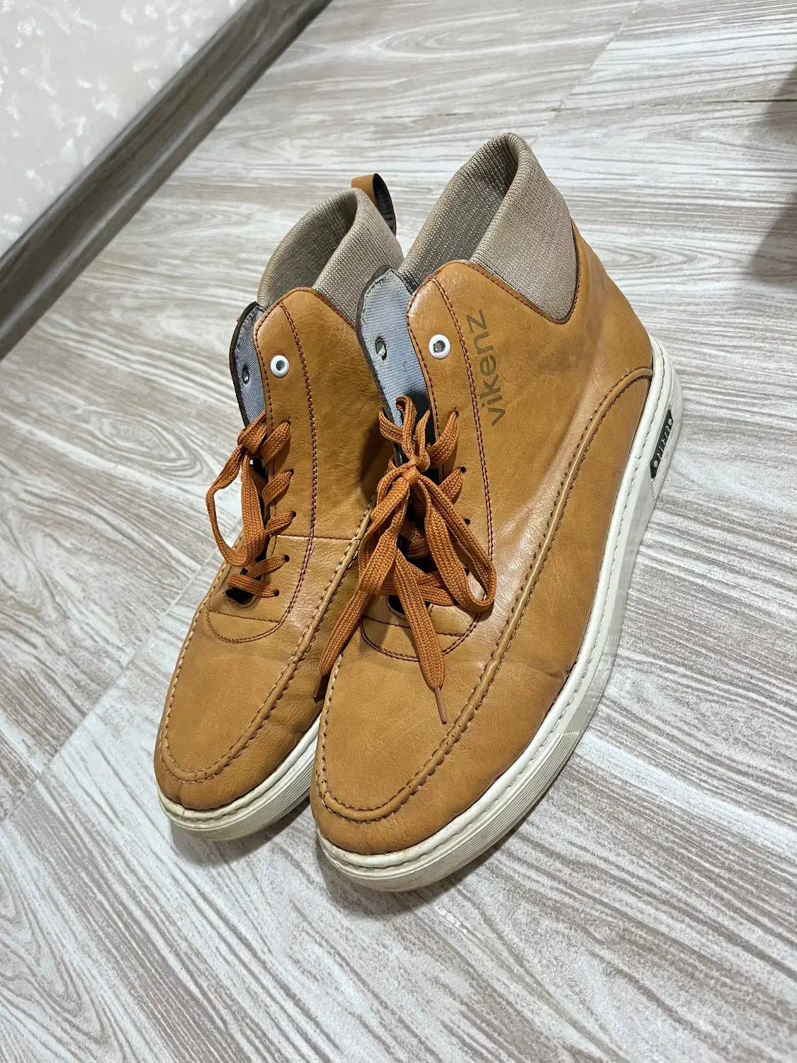 بوت و کتونی مردانه|کیف، کفش، کمربند|بجنورد, |دیوار