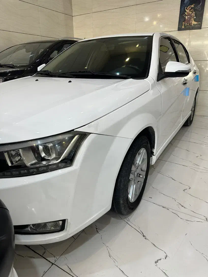 دنا پلاس دنده ای،مدل ۱۴۰۱|خودرو سواری و وانت|شیراز, باهنر|دیوار