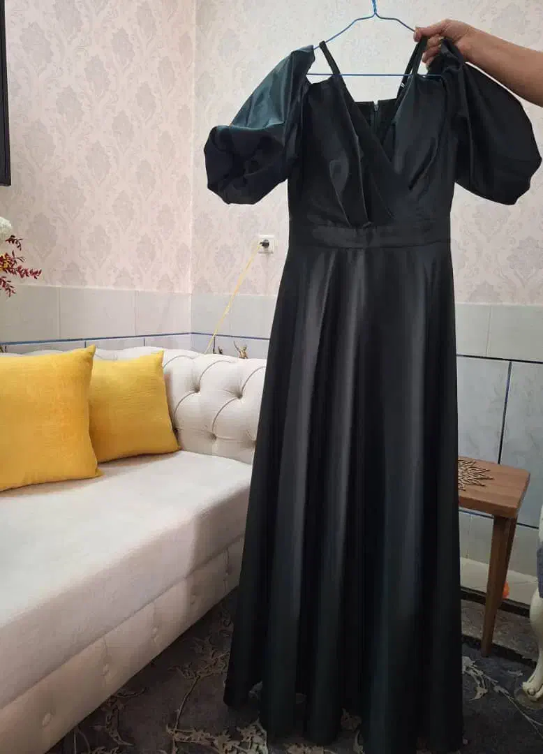 لباس مجلسی|لباس|قم, حاج زینل|دیوار