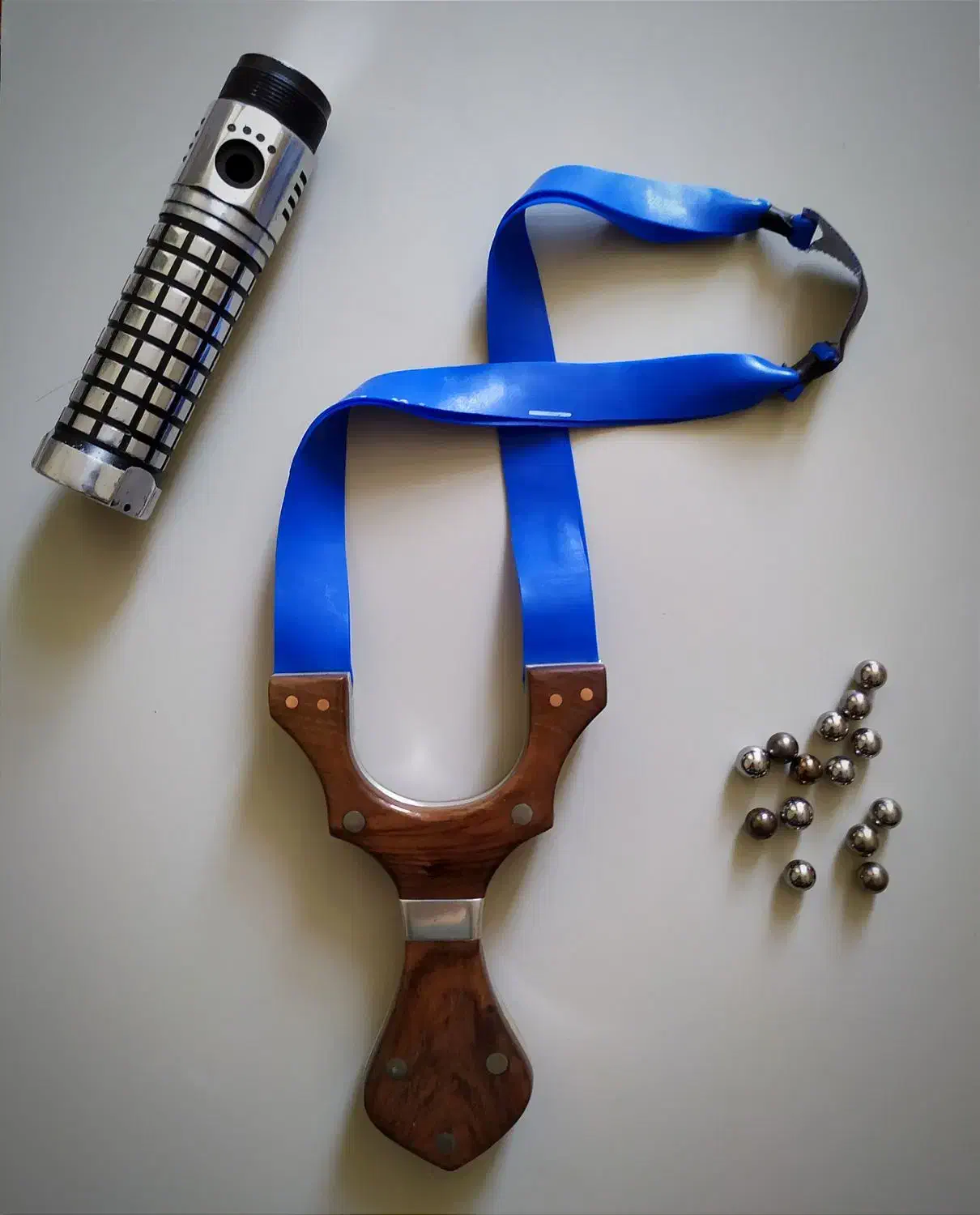 تیر و کمان|کوهنوردی و کمپینگ|شیراز, کوشک میدان|دیوار