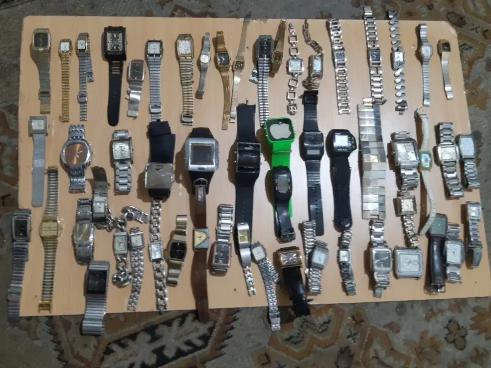 ساعت قدیمی جدید|ساعت|اصفهان, قائمیه|دیوار