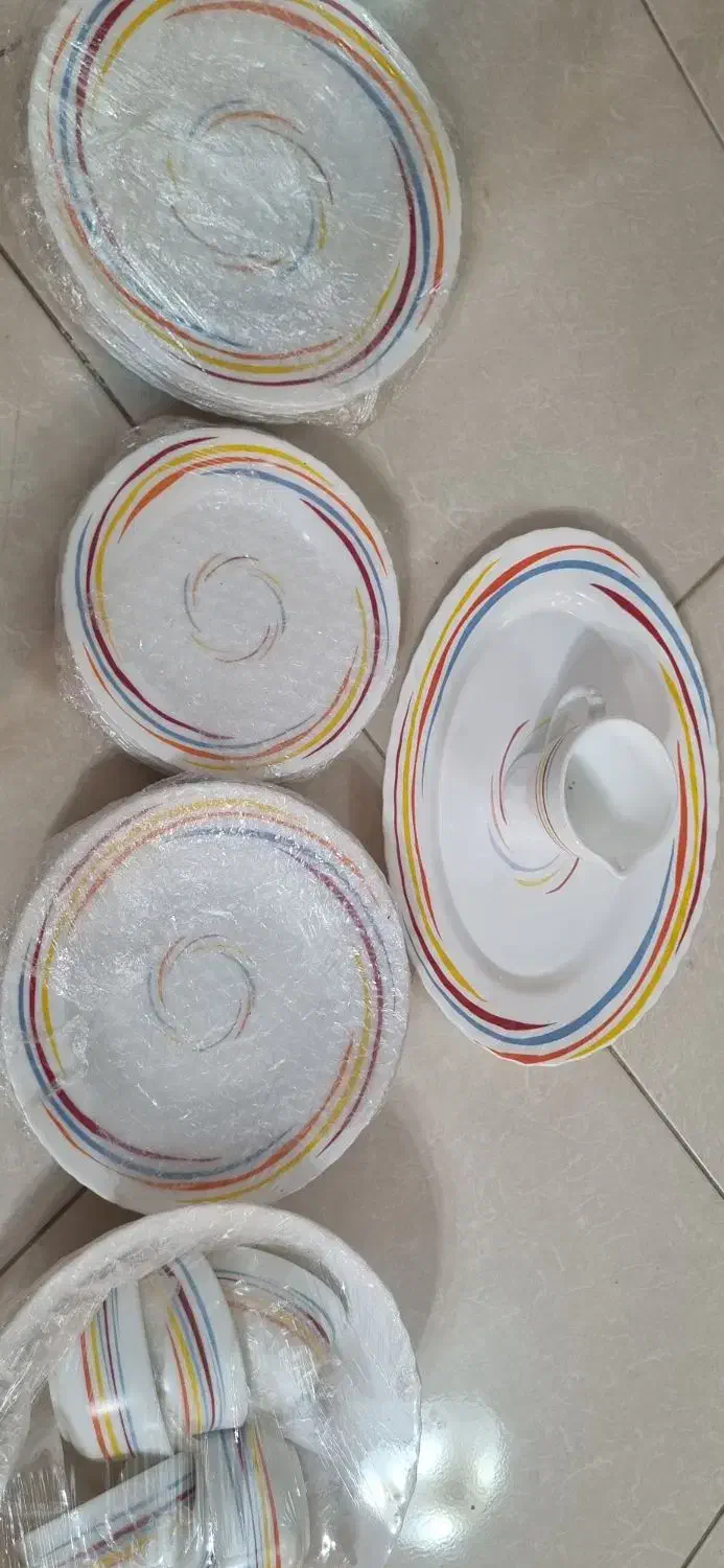 سرویس غذاخوری اصل عماراتی ۶ نفره|ظروف سرو و پذیرایی|کرج, کوی کارمندان جنوبی|دیوار