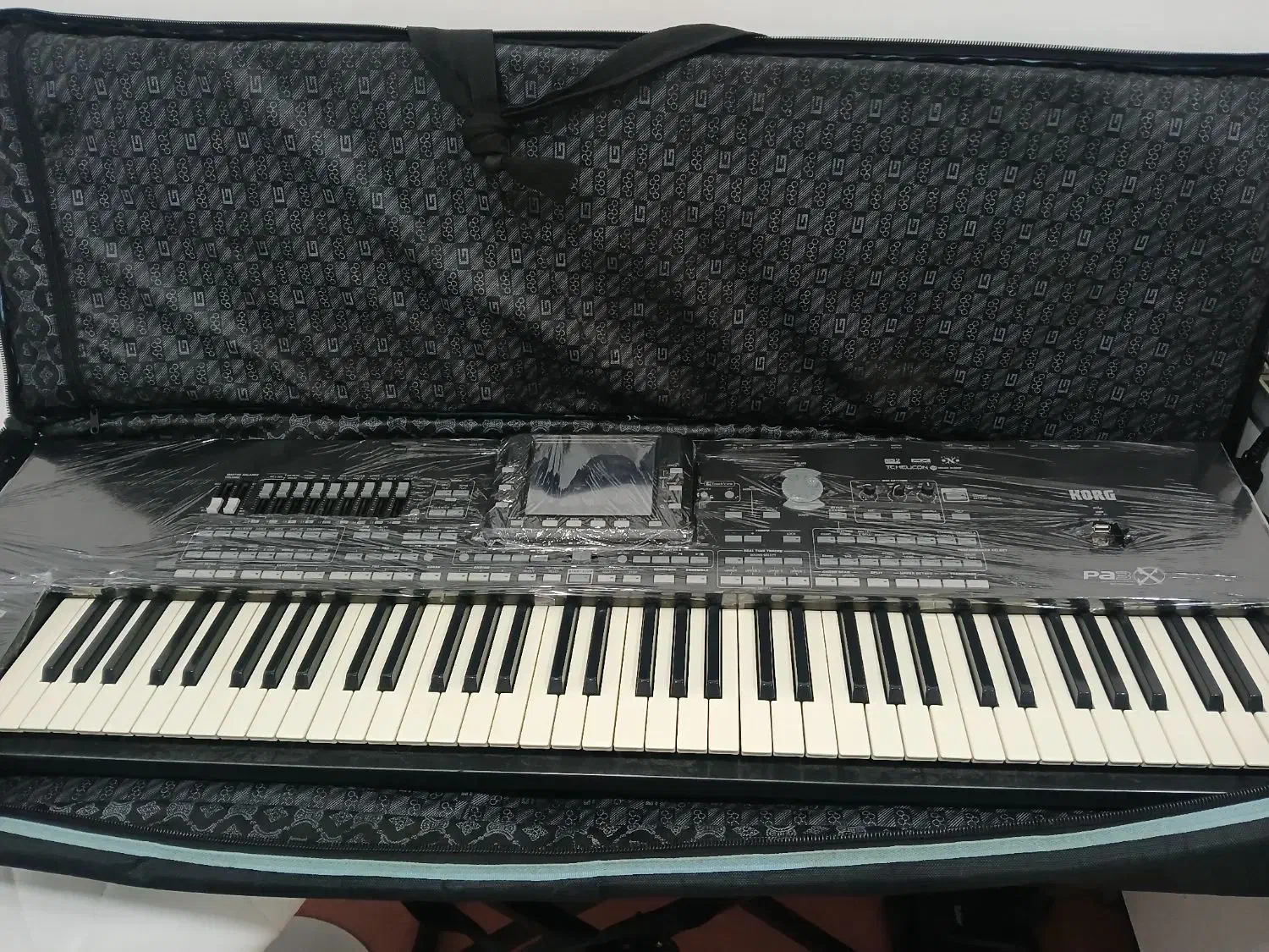 pa3  6اکتاو|پیانو، کیبورد، آکاردئون|بانه, |دیوار