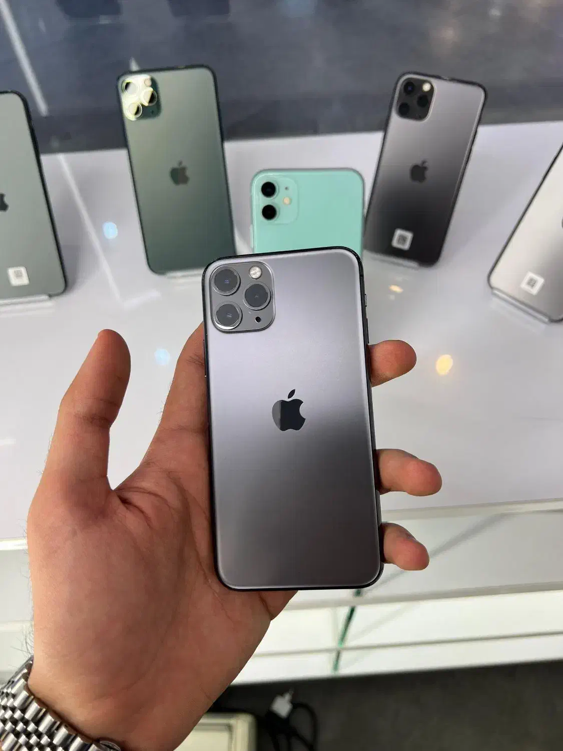 ایفون 11 pro|موبایل|شیراز, زند|دیوار