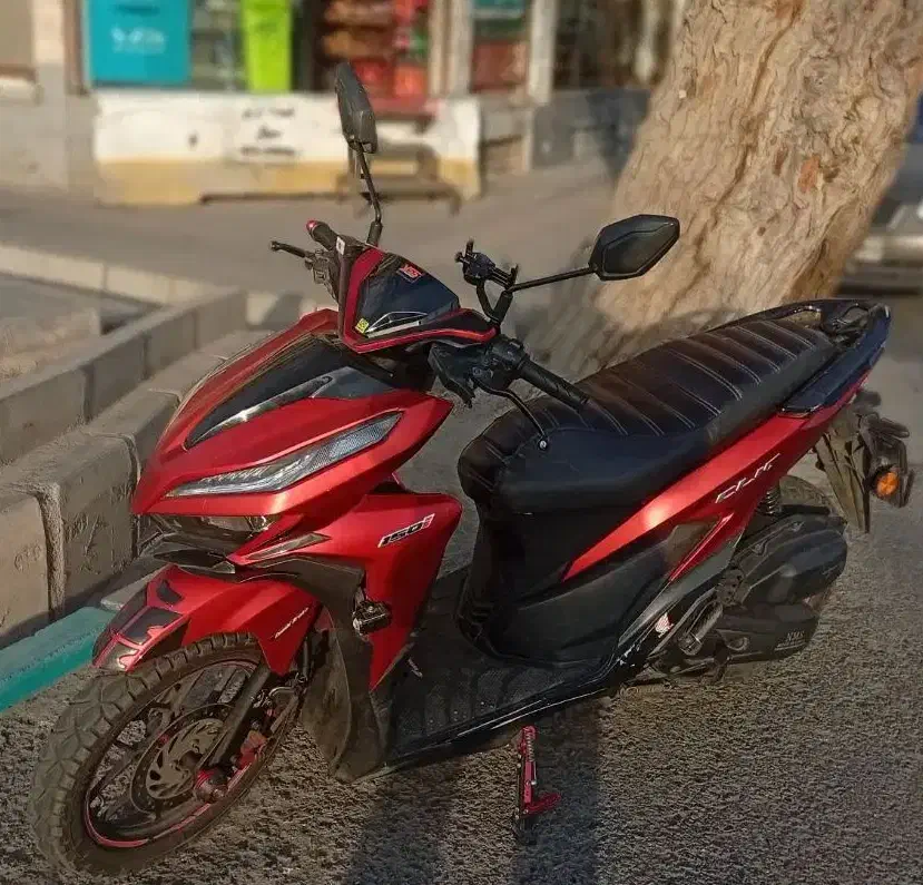 طرح کلیک ۱۴۰۰|موتورسیکلت|تهران, میدان ولیعصر|دیوار