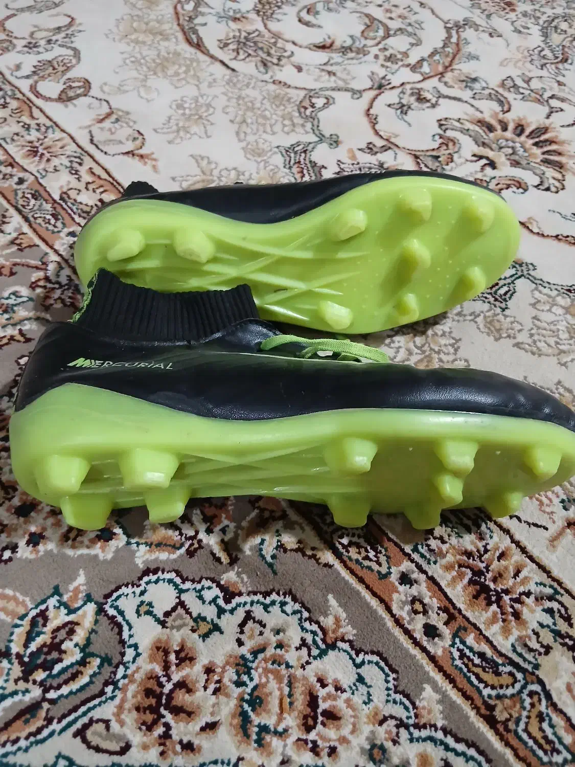 کفش فوتبال چمنی|کیف، کفش، کمربند|کرمانشاه, |دیوار