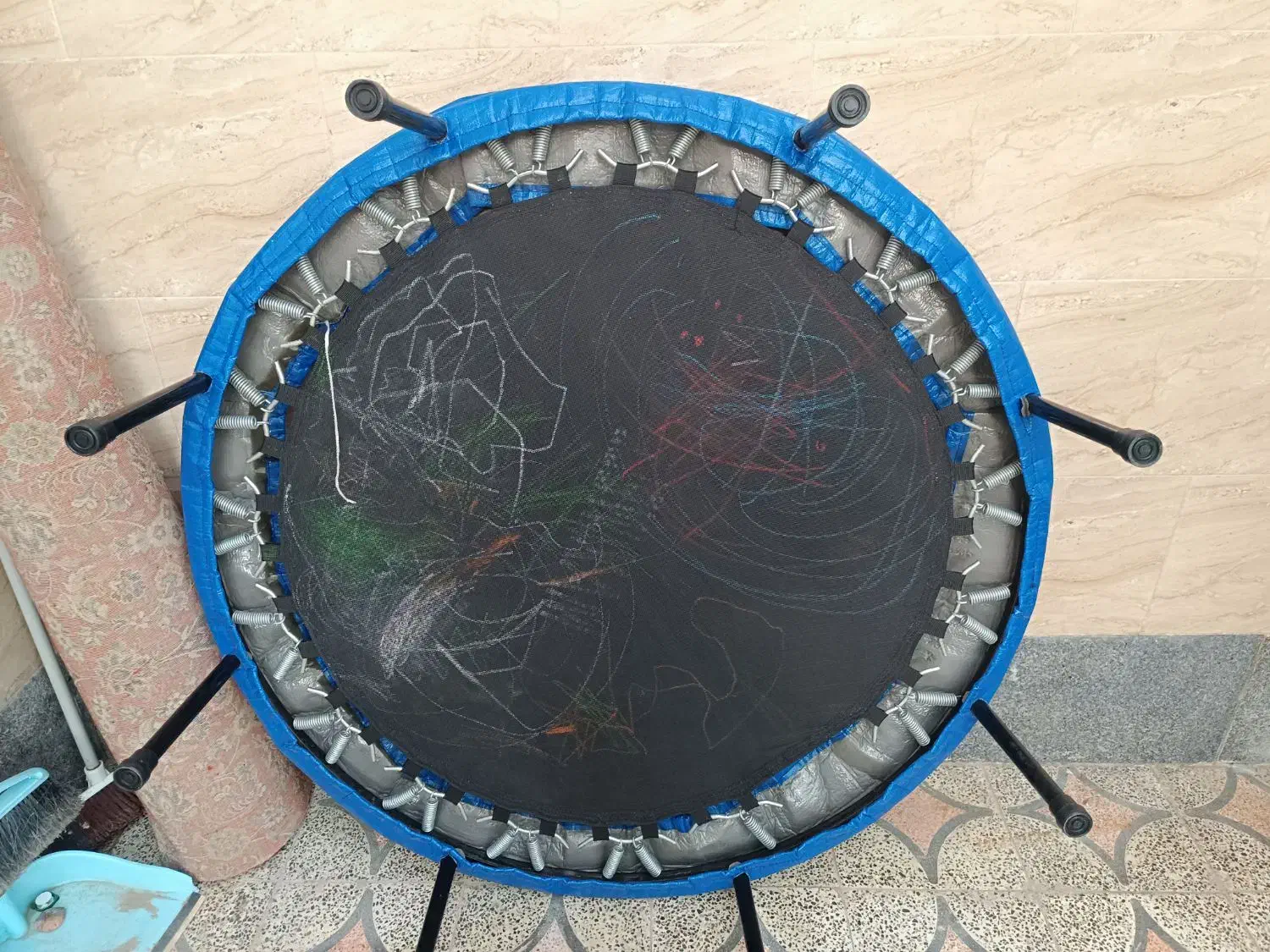 ترامپولین|تجهیزات ورزشی|شیراز, کوشک میدان|دیوار