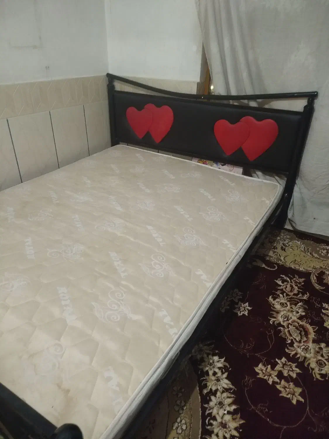 تخت خواب دونفره با تشک|تخت و سرویس خواب|زاهدان, |دیوار