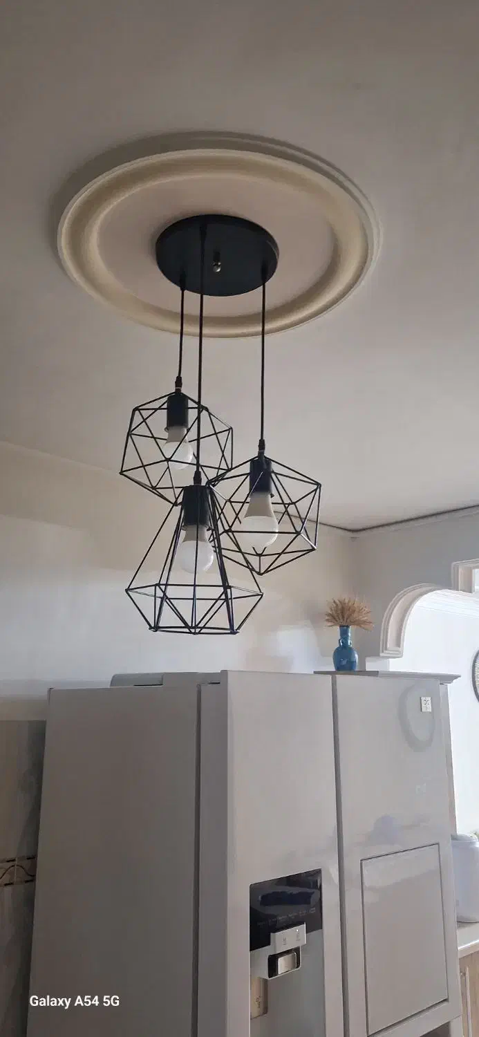 لوستر فلزی رنگ ثابت کاملا سالم|لوستر و چراغ آویز|محمدشهر, محمدشهر|دیوار