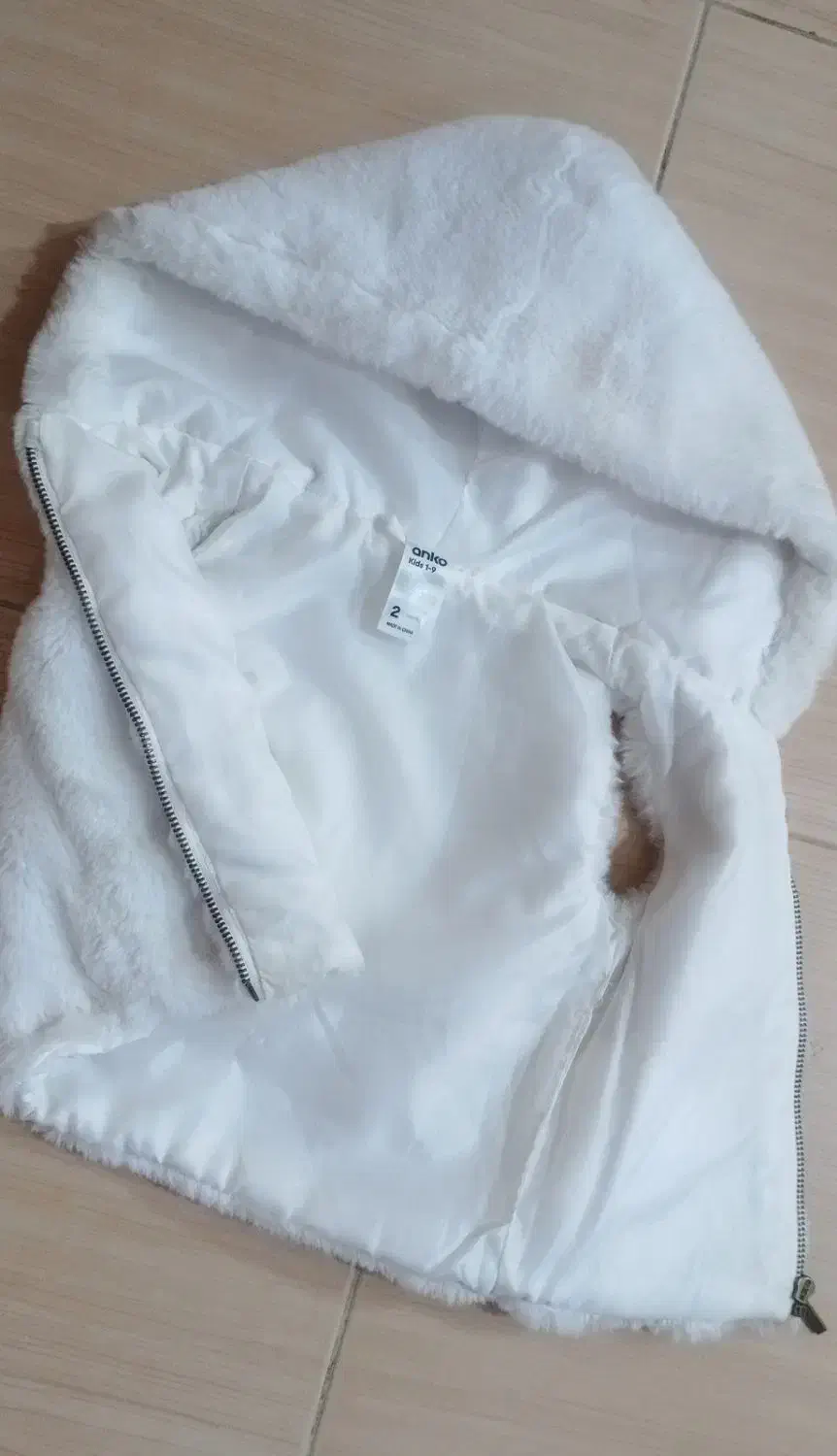 جلیقه خز بچگانه|کفش و لباس بچه|مهاباد (آذربایجان غربی), |دیوار