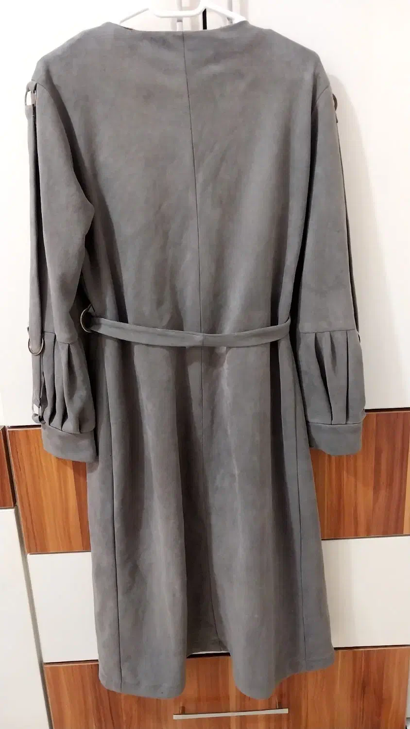 پالتو پاییزه|لباس|قدس, شهرقدس|دیوار