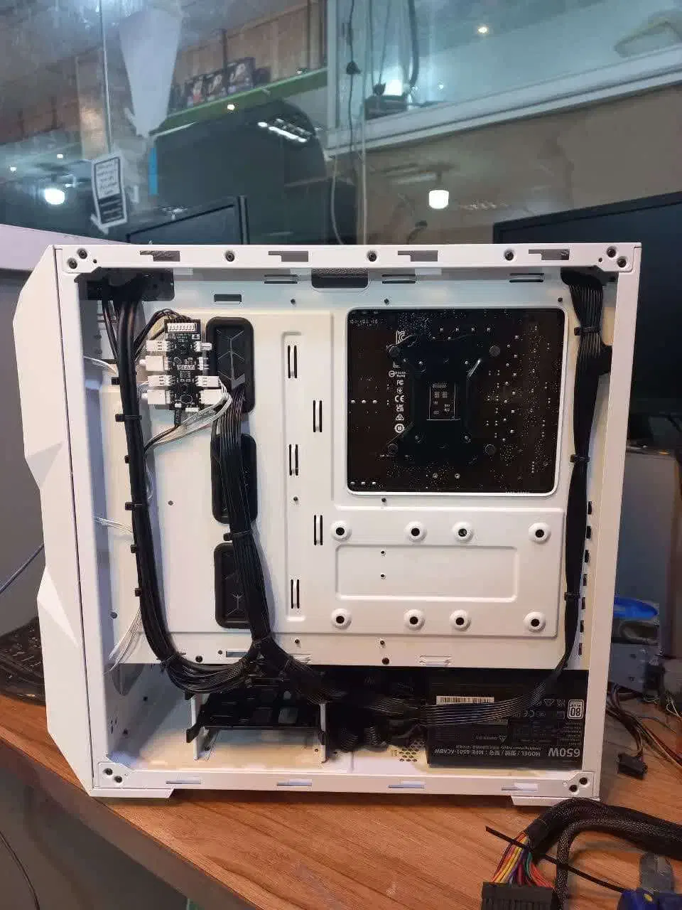 کامپیوترگیمینگ نسل 14 i5 14400F و گرافیک RTX 4060|رایانه رومیزی|بندرعباس, |دیوار