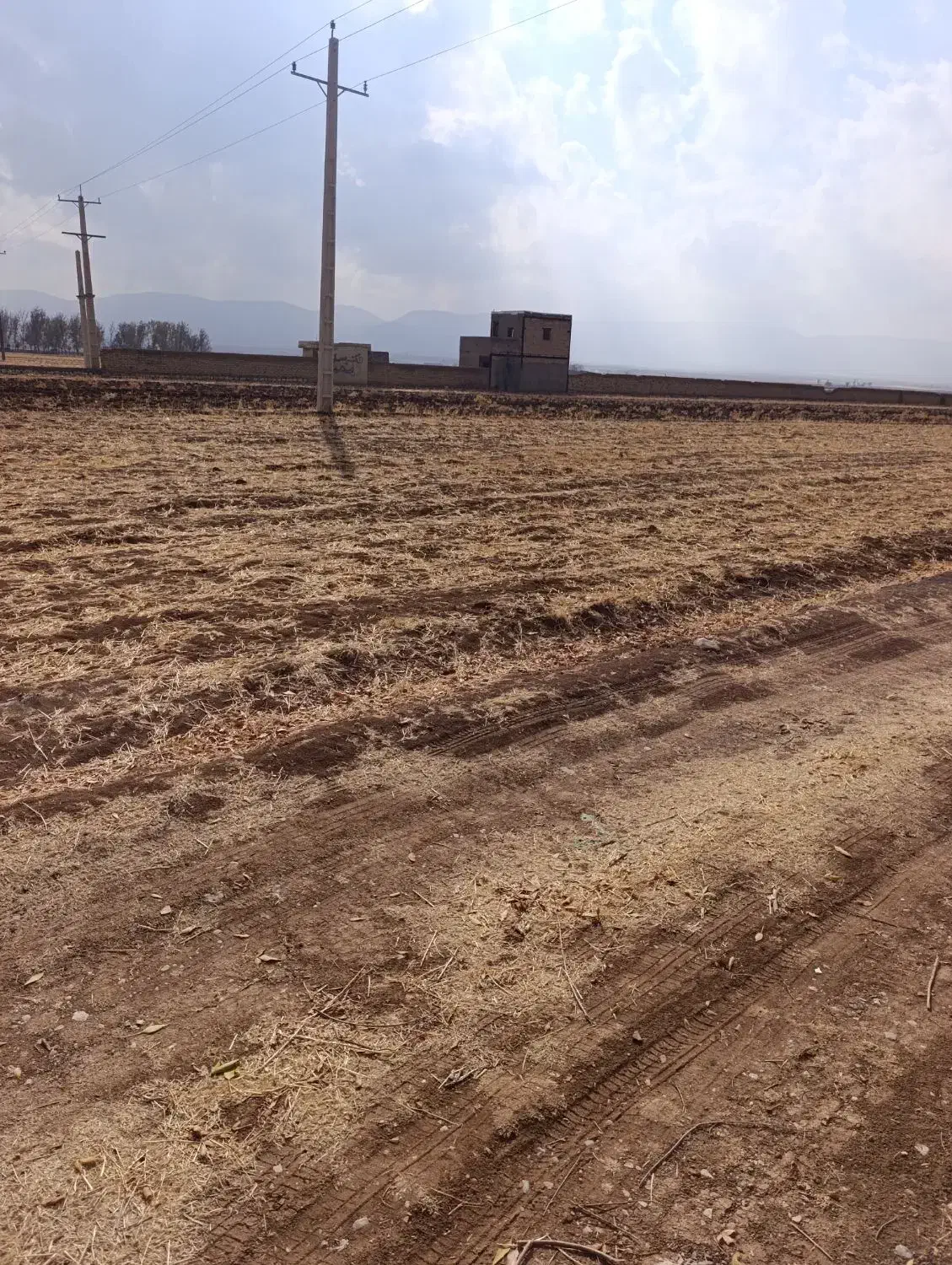 زمین 3460متری رو جاده اصلی هلشی|فروش زمین و ملک کلنگی|فیروزآباد, |دیوار