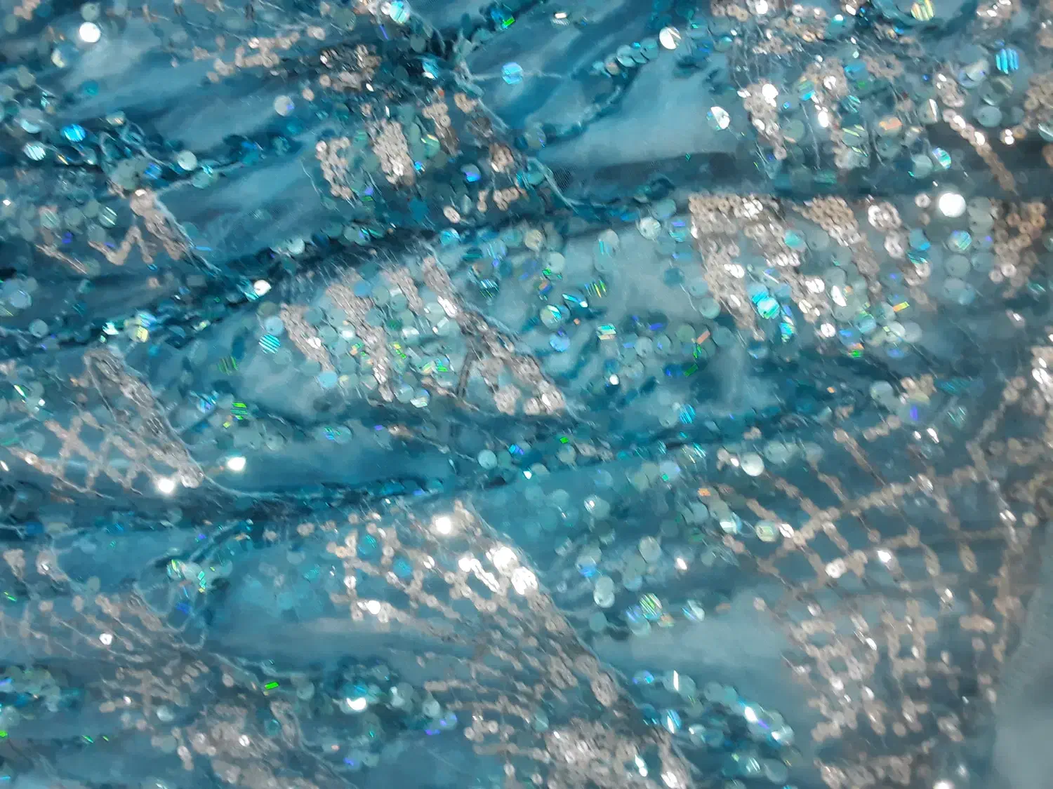 لباس محلی ابی فیروزه ای|لباس|مسجد سلیمان, |دیوار