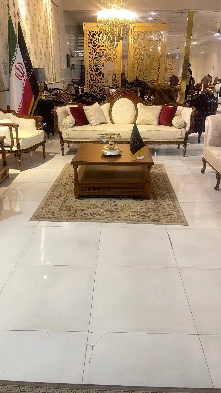 تخفیف ویژه مبل کلاسیک و نئوکلاسیک تا ۳۳ درصد|مبلمان خانگی و میز عسلی|یزد, |دیوار