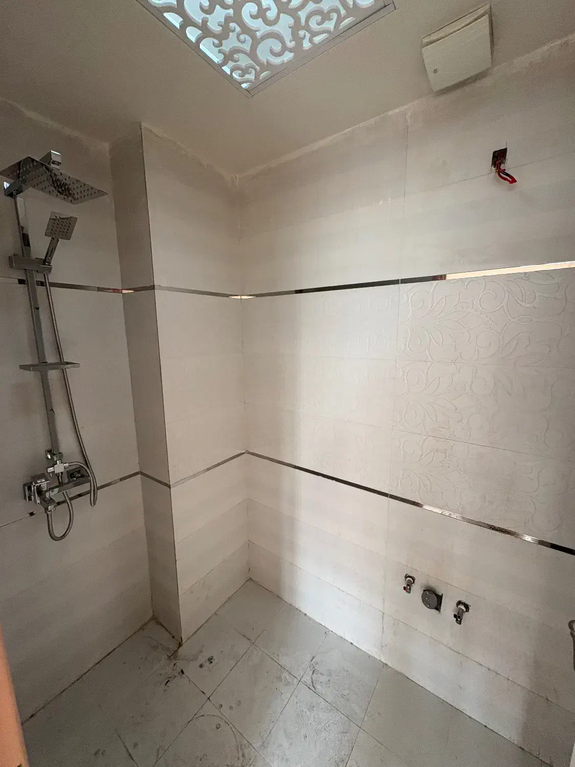 ۱۵۰ متر ۳ خواب نوساز تکواحدی رویایی/لوکیشن طلایی