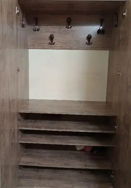 جاکفشی آویزدار به همراه آینه قدی|جاکفشی، کمد، دراور|تهران, شهرک شریعتی|دیوار