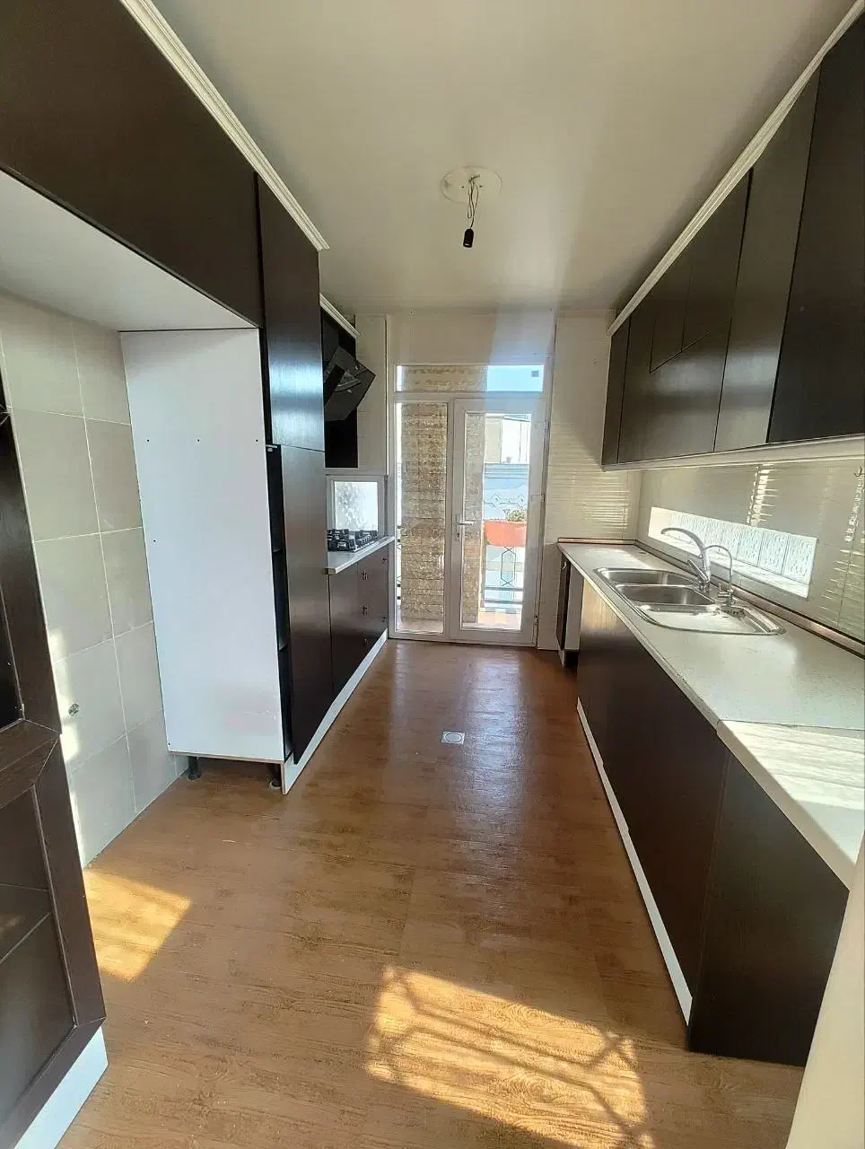 ۹۰متر/۲خواب/۱۰ساله شیک فول امکانات/تاپ لوکیشن