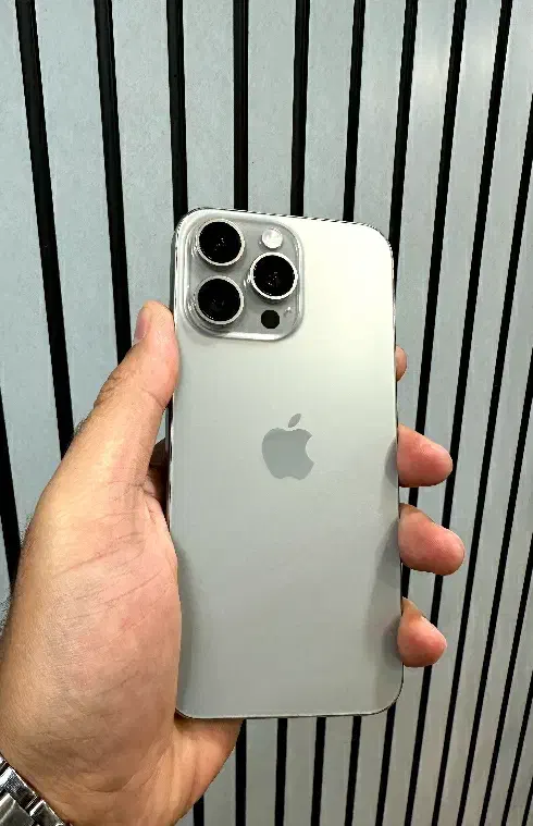 ۱۵ پرو مکس|موبایل|اراک, |دیوار