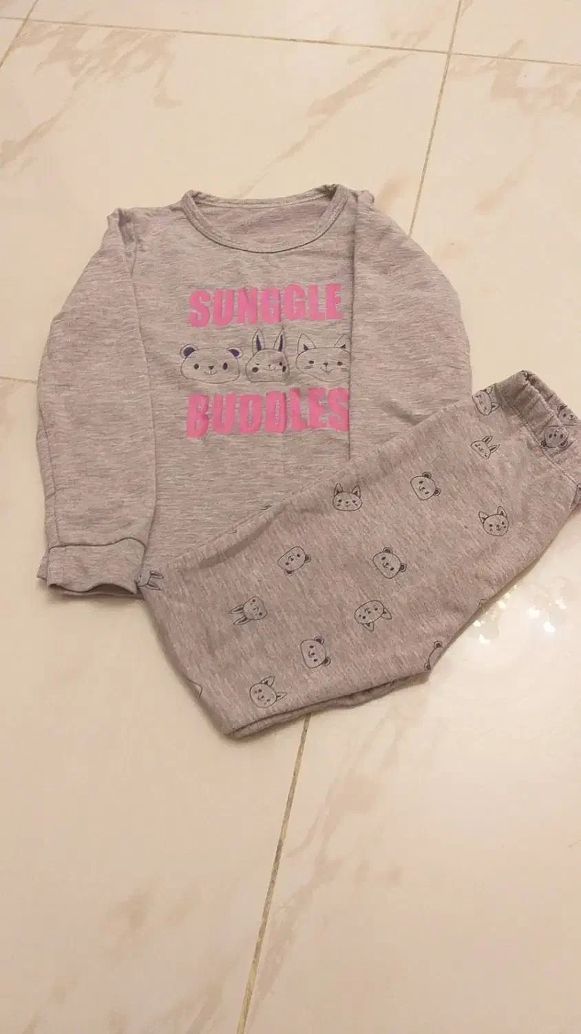 لباس بچه از ۲ تا ۴ سال|کفش و لباس بچه|لاهیجان, شیخ زاهد|دیوار