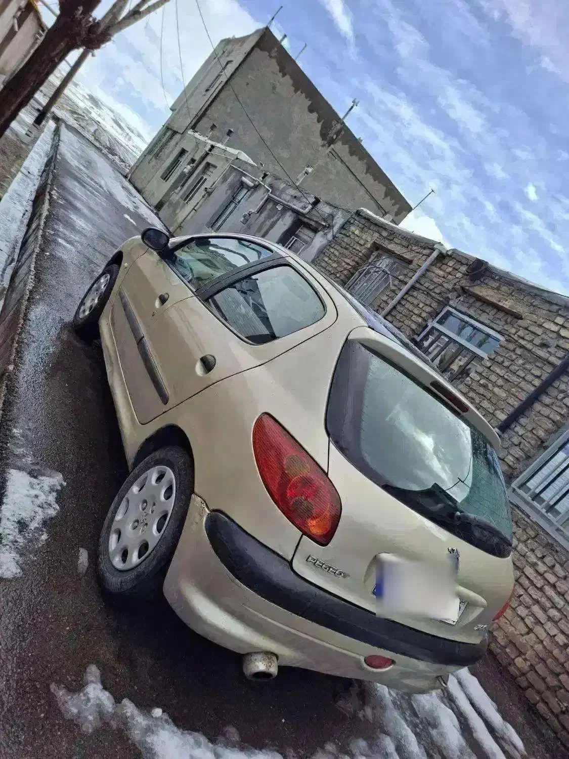 206|خودرو سواری و وانت|اراک, |دیوار