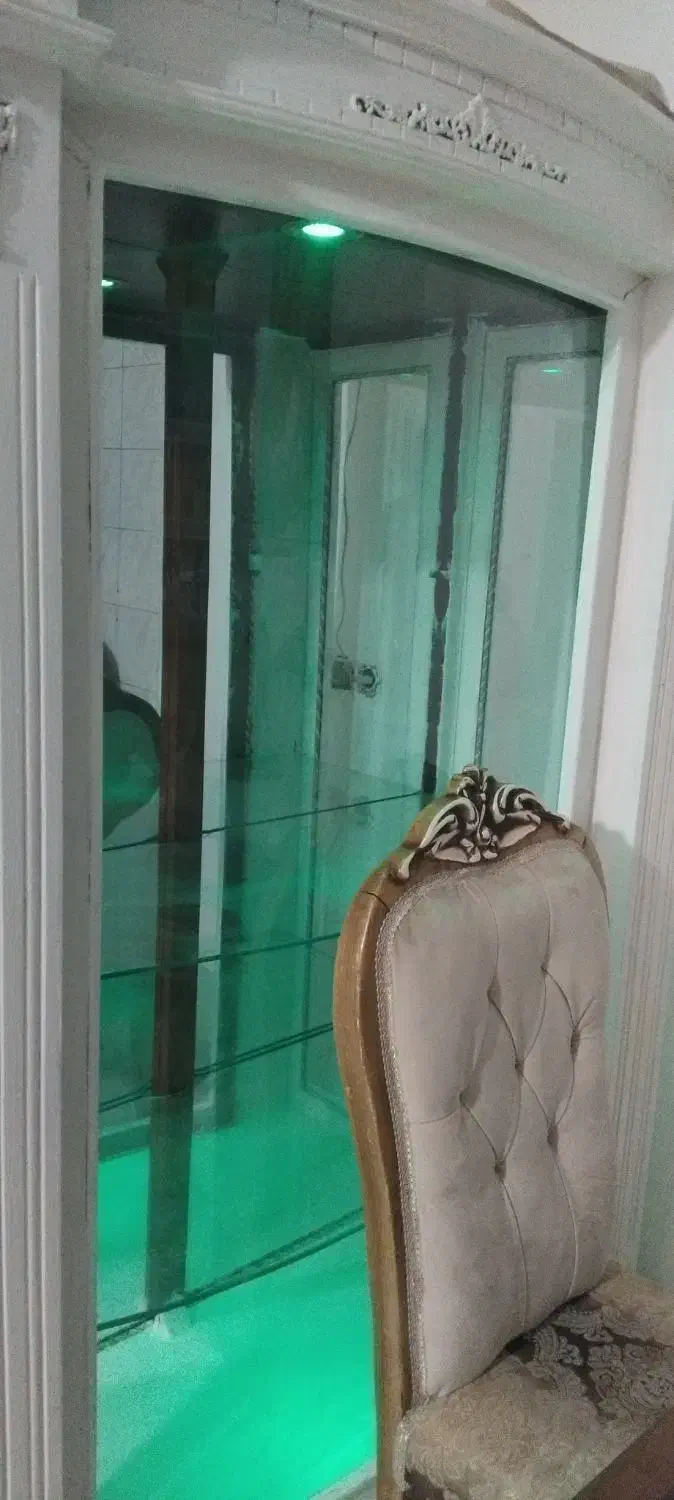 ویترین شیشه ای|بوفه، ویترین، کنسول|هشتگرد, ینگی امام|دیوار