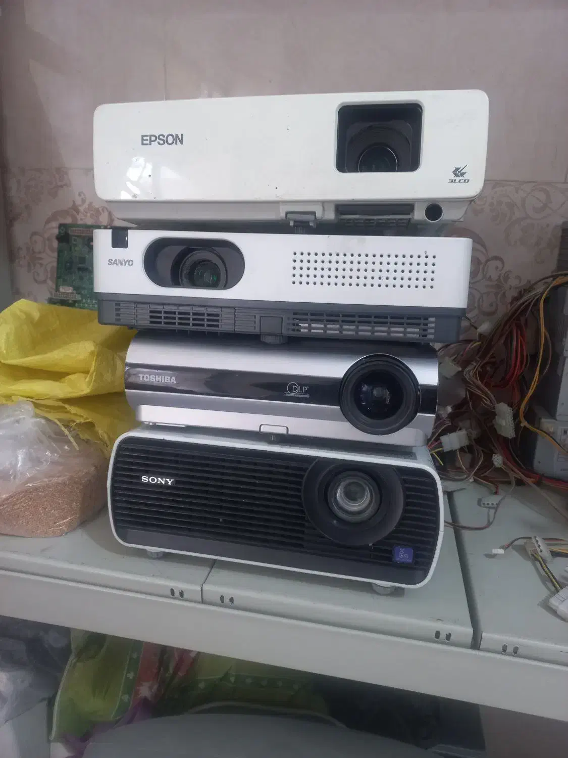 ویدیو پروژکتور|تلویزیون و پروژکتور|مشهد, طلاب|دیوار