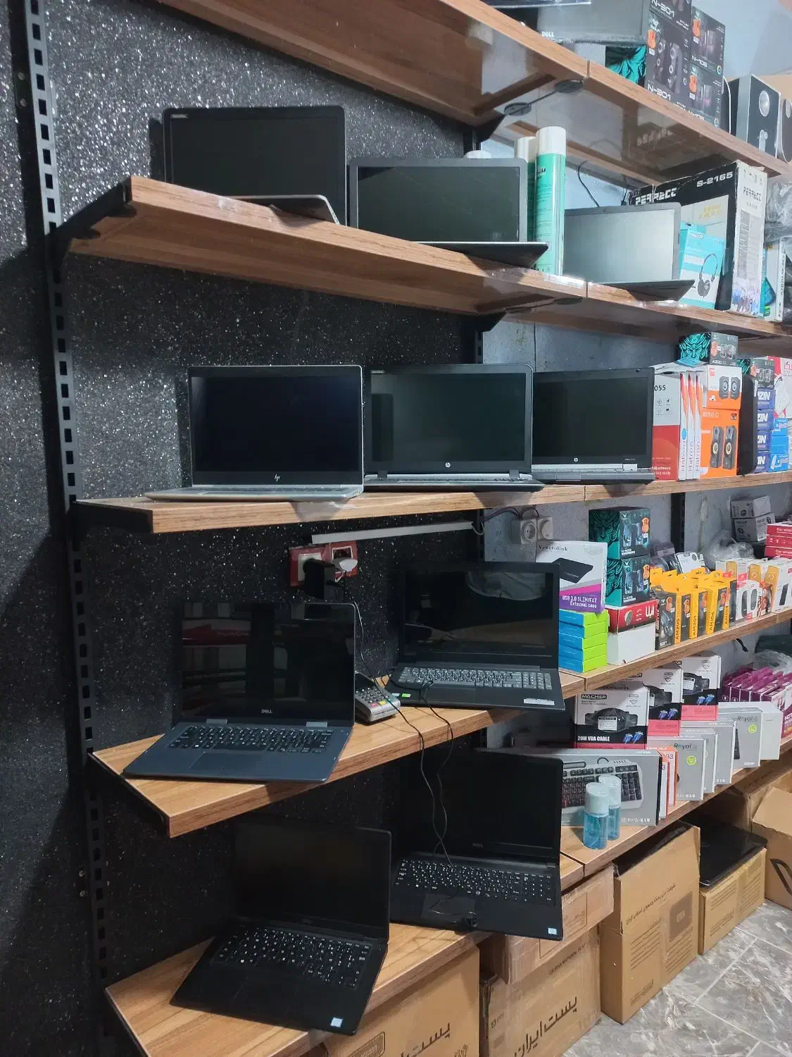 فروشگاه تخصصی لپتاپ ، کامپیوتر ، لوازم جانبی|رایانه همراه|کوهدشت, |دیوار