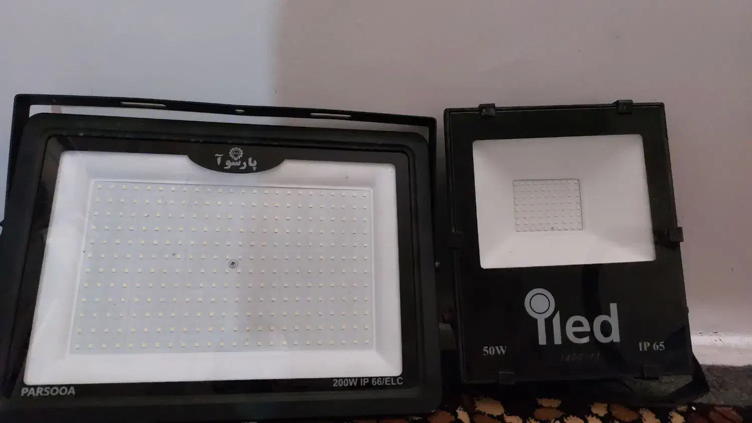 پروژکتور ۲ عدد|تلویزیون و پروژکتور|ارومیه, |دیوار