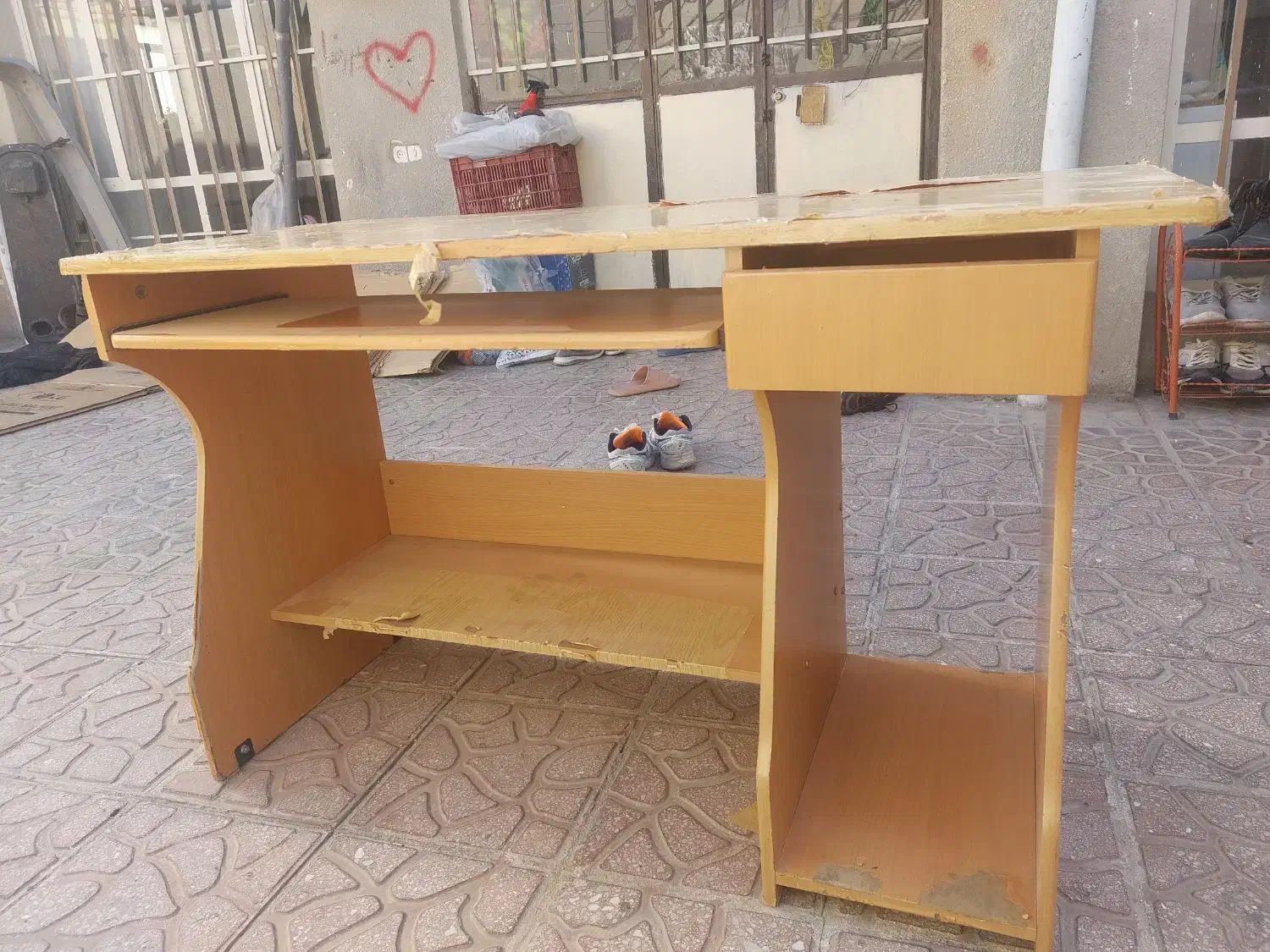 میز کامپیوتر تمیز|میز تحریر و کامپیوتر|ایلام, |دیوار