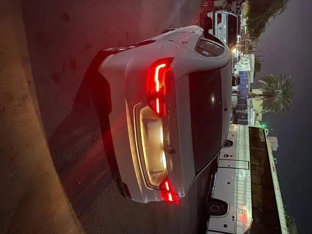 شاهینg مدل 402 سانروف دار|خودرو سواری و وانت|بندرعباس, |دیوار