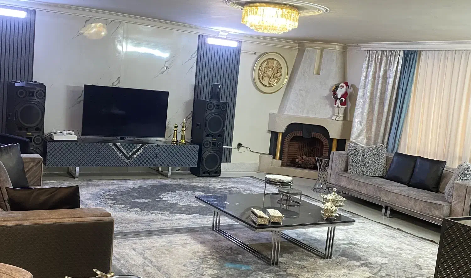 فروش فوری آپارتمان خوش نقشه ۱۳۷ متری|فروش آپارتمان|اصفهان, سروستان|دیوار