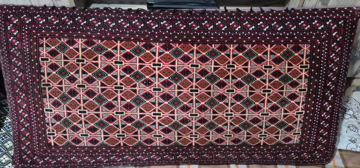 پشتی|پشتی|کرج, بنیاد|دیوار