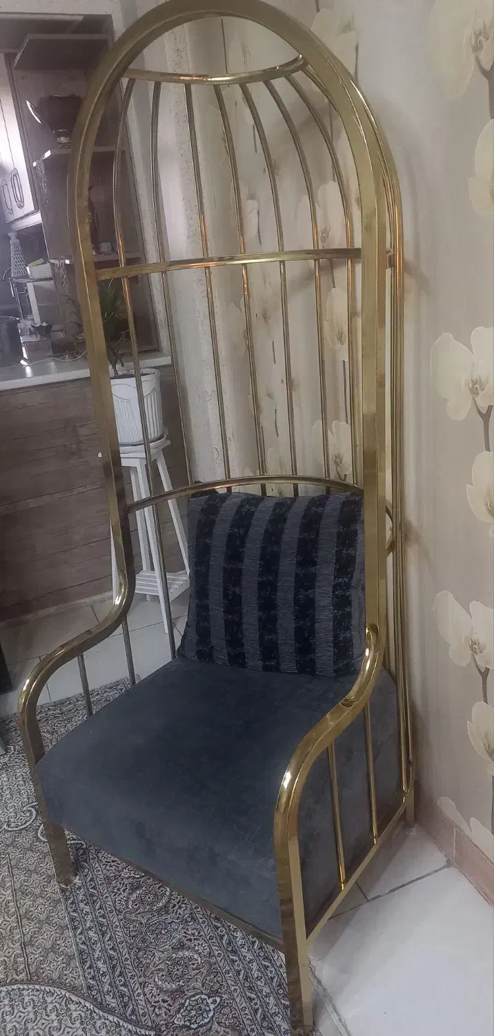 صندلی فلزی شاه نشین|مبلمان خانگی و میز عسلی|کرج, حصارک پایین|دیوار