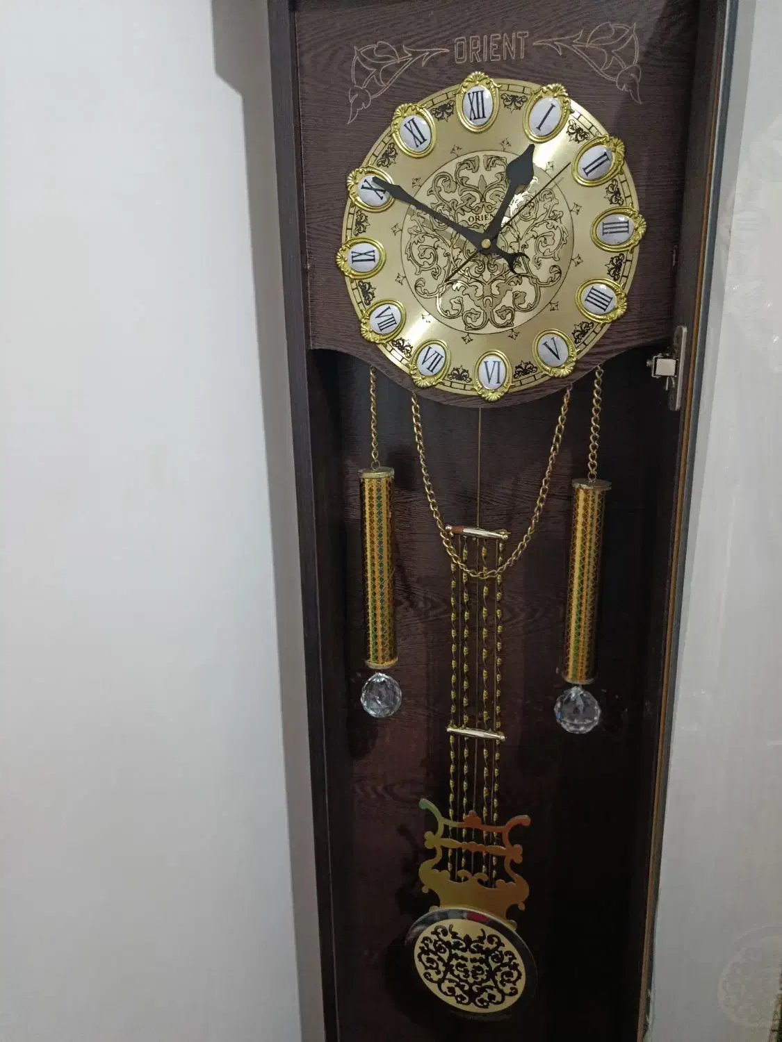 ساعت ایستاده سالم سالم|ساعت دیواری و تزئینی|آبیک, |دیوار