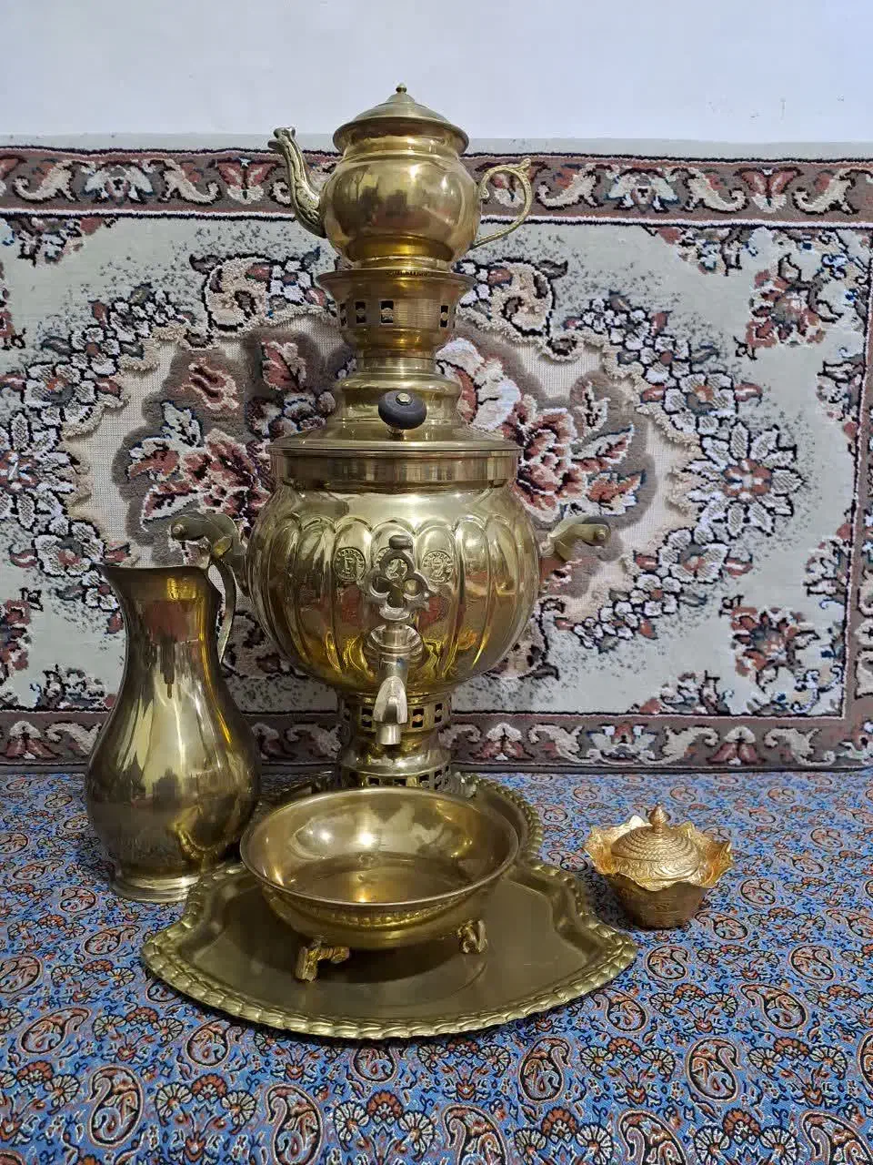 سماور زغالی برنجی|کلکسیون اشیاء عتیقه|تهران, فلسطین (میدان انقلاب)|دیوار