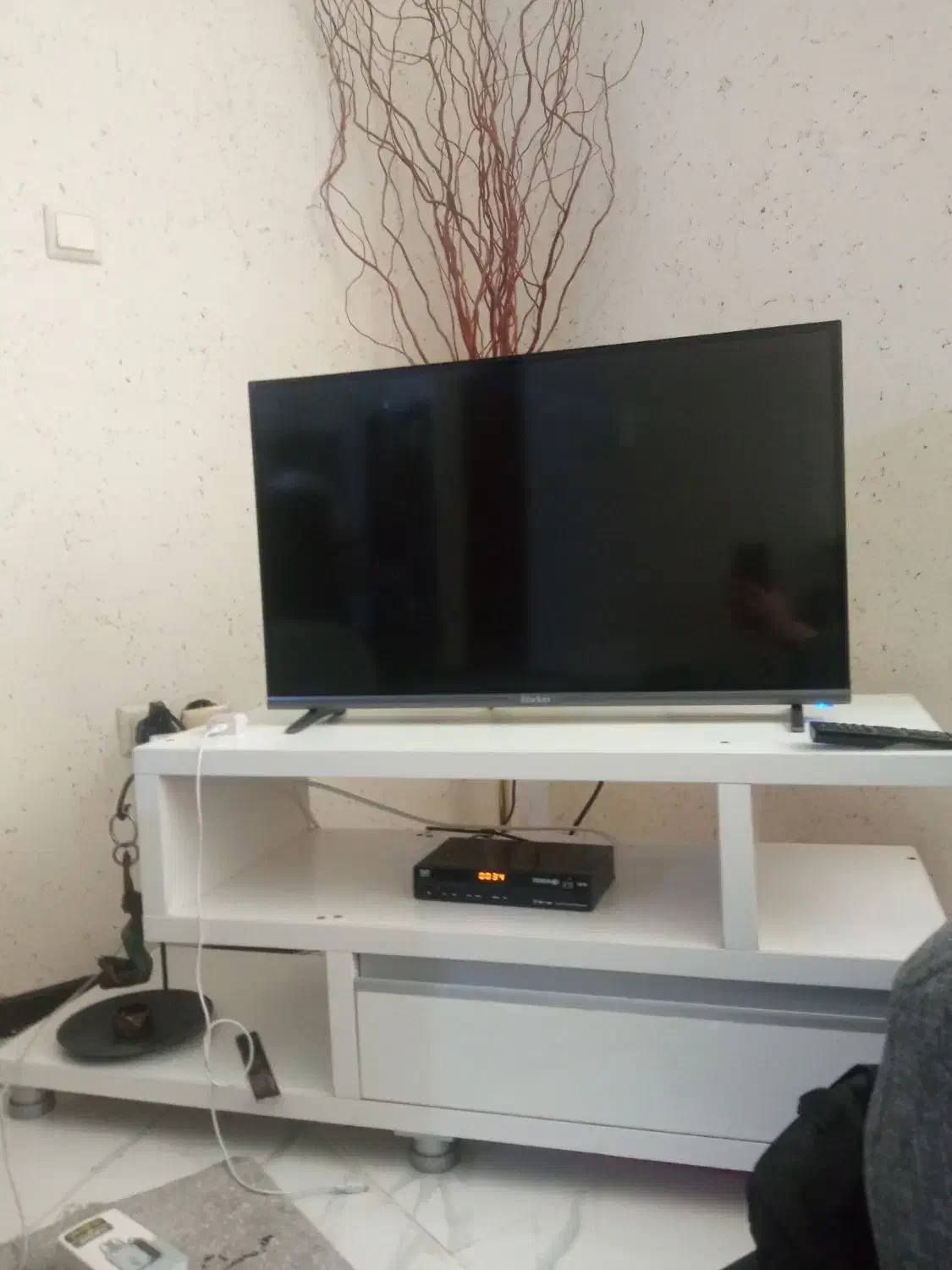 ال ایدی32 horion|تلویزیون و پروژکتور|صدرا-فارس, فاز ۲|دیوار