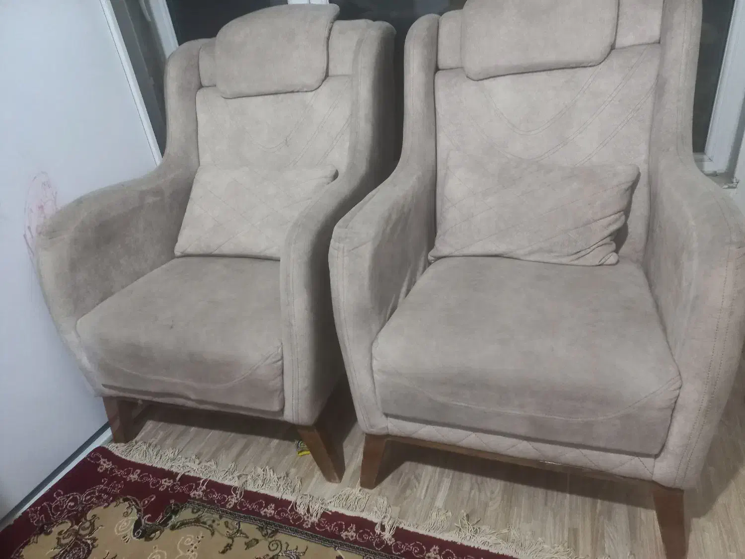 مبل ۷نفره چستر|مبلمان خانگی و میز عسلی|ابهر, |دیوار