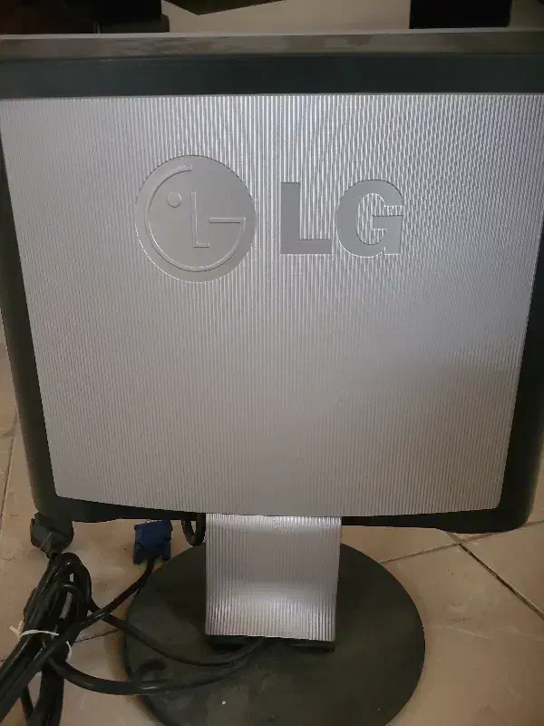 مانیتور ال جی|قطعات و لوازم جانبی رایانه|اصفهان, فرهنگیان|دیوار