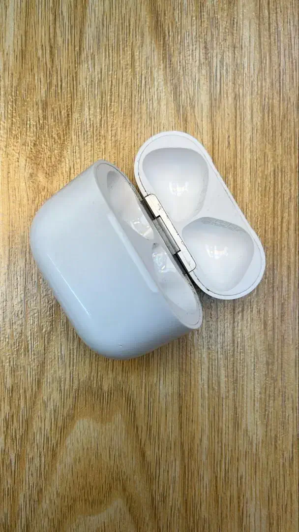 کیس ایرپاد ۴ anc سالم بدون خطو خش ، با مهلت تست|پخشکننده همراه|تهران, شیخ هادی|دیوار