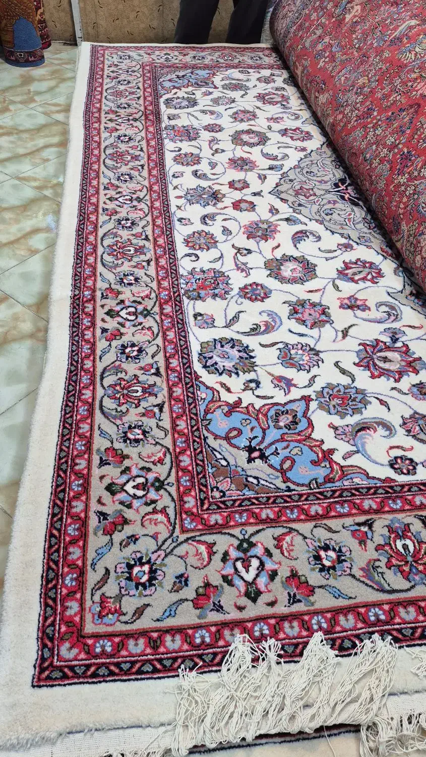 خریدار ۴عدد فرش دستباف ۶متری کارکرده در حد نو|فرش|خوانسار, |دیوار